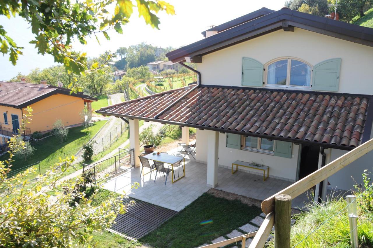 Villetta 56 Blu Yellow And Red Lake View Garden Private Parking By Garda Domus Mea Tremosine Exterior foto